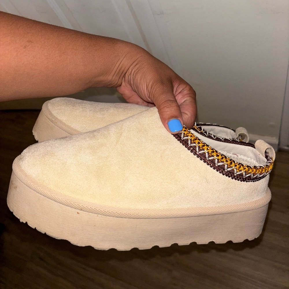 Embroidered Tan Slip-On Women's Shoes - Picture 8 of 10